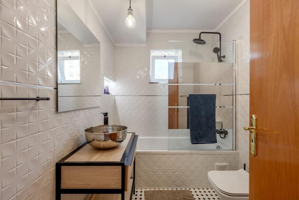 Spacious 3-Bedroom Condo In Lisboa Extérieur photo